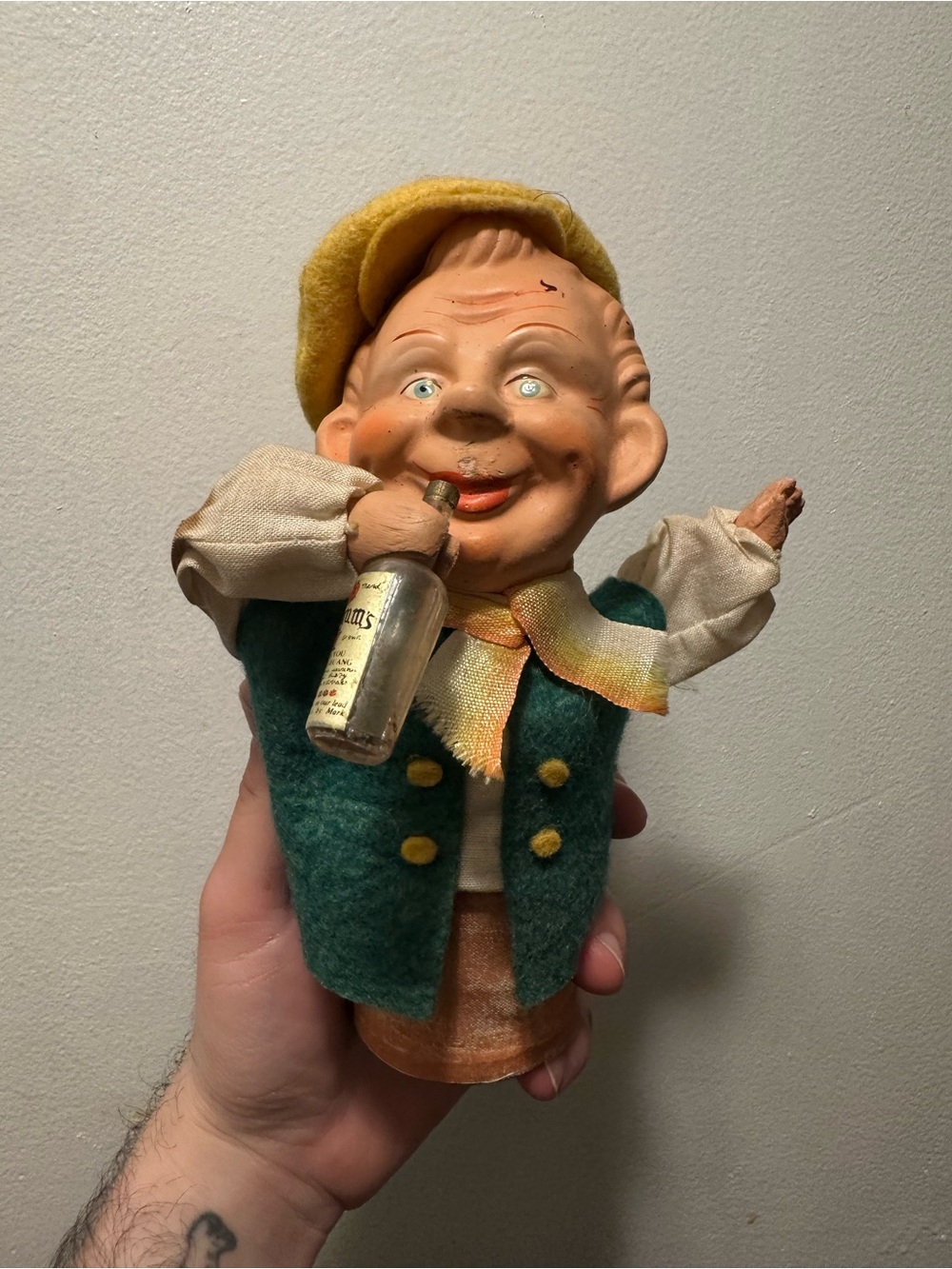 Vintage Mechanical Drunken Boy Bar Puppet Drinking Seagram’s 7 Whiskey Bottle